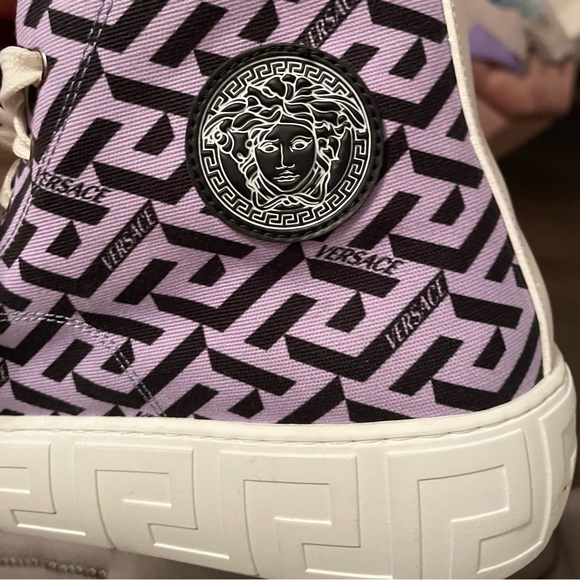 Versace La Greca Men's
Split Leather High-Top
Sneakers Size 44 EU / 11
US Multi - Picture 11 of 14